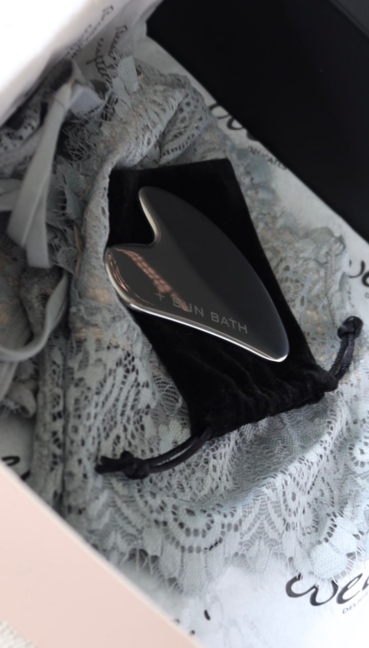 WEI & SUNBATH # 3:                  KIT GUA SHA  + SET ENCAJE GRIS WEI